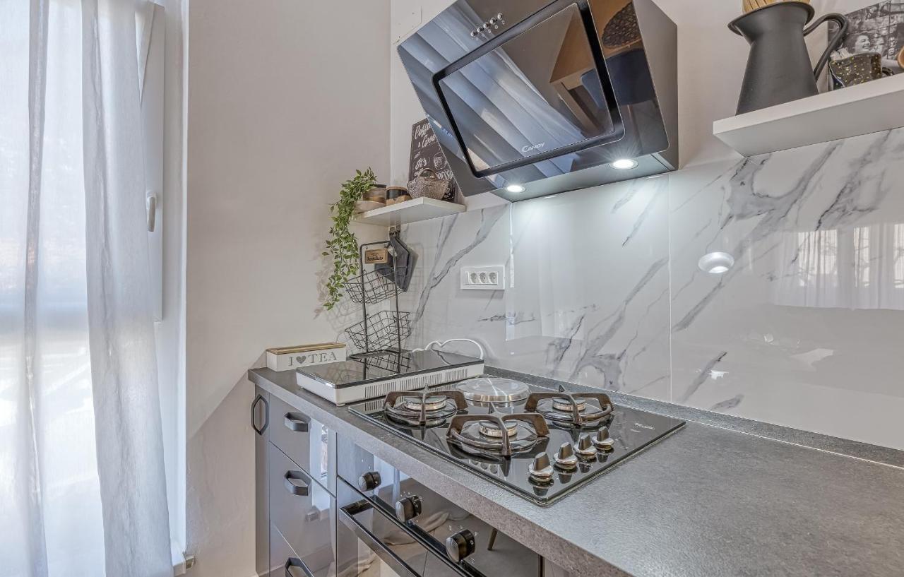 Runa With Terrace Porec Bagian luar foto