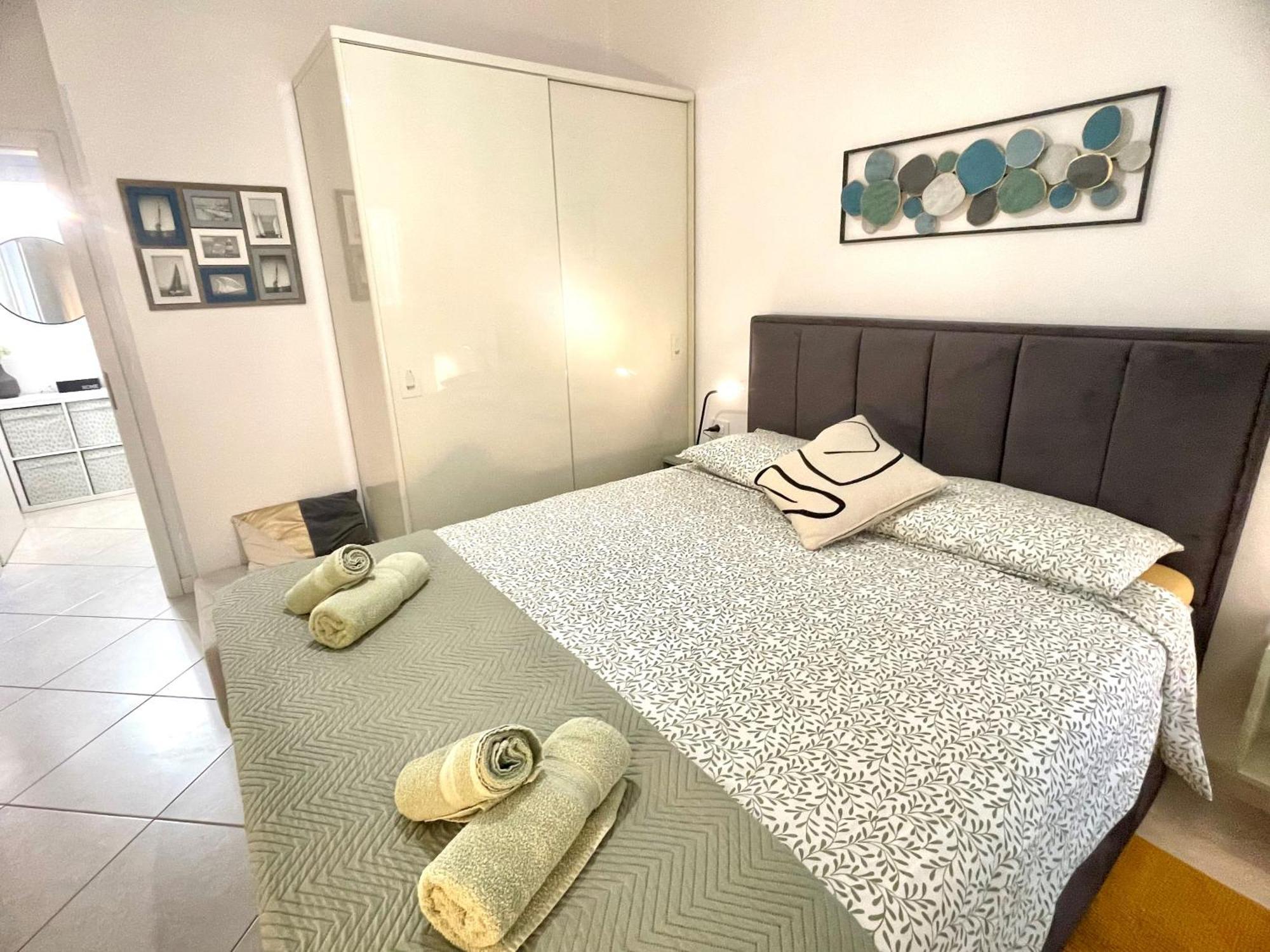 Runa With Terrace Porec Bagian luar foto